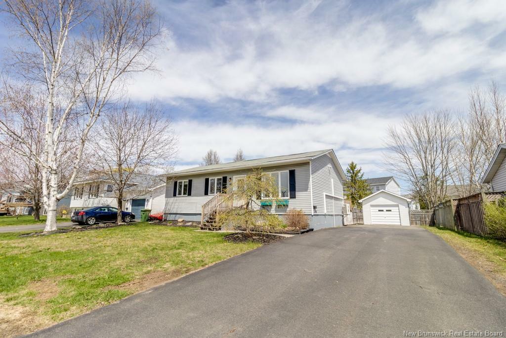 Photo de la propriété: 81 Finnamore Street NB E2V 2K3