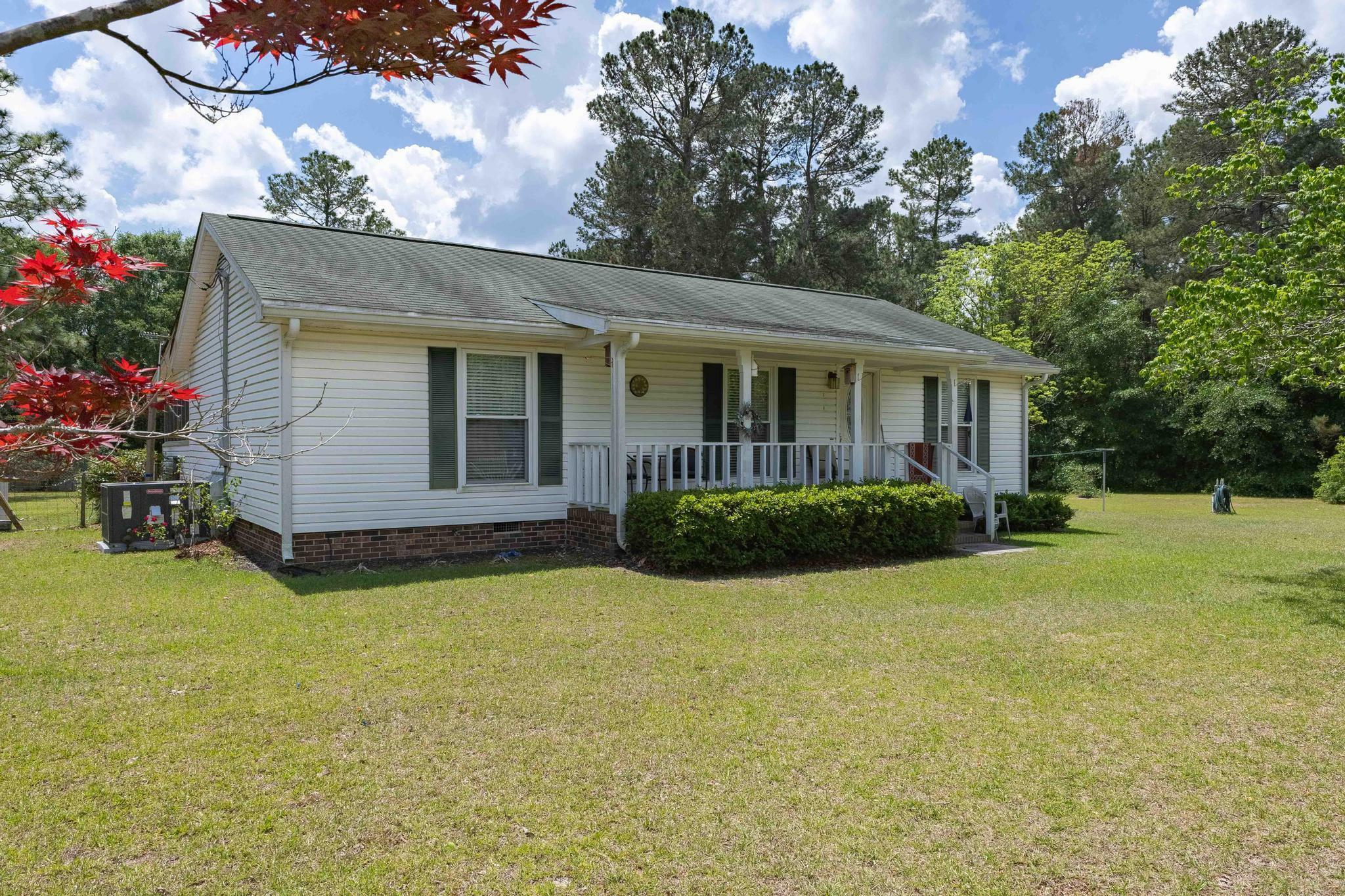 Property Photo: 202 Rainbow Drive SC 29137