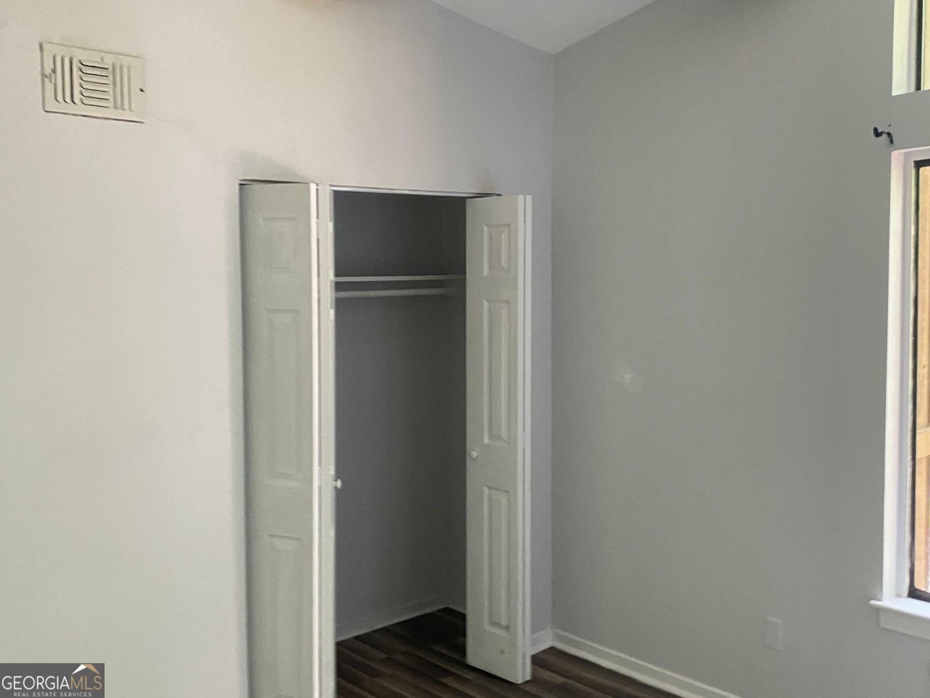 Property Photo: 5814 Par Four Court GA 30038