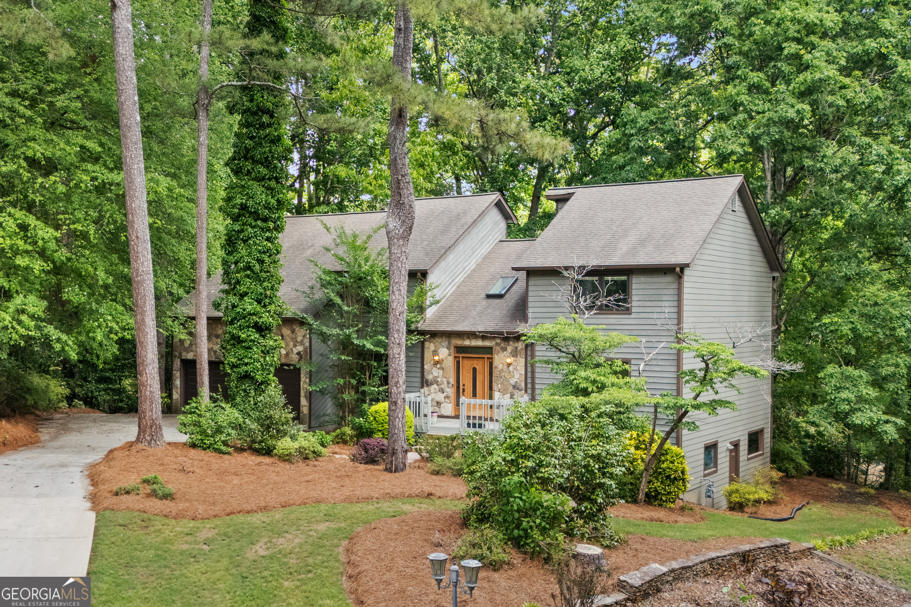Property Photo: 1498 Camp Point Court NE GA 30075