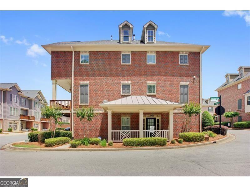 Property Photo: 10304 Monarch Way GA 30022