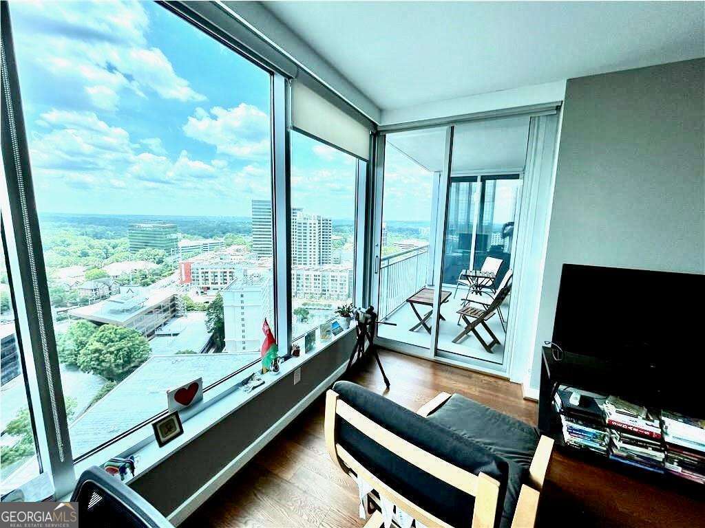 Property Photo: 3338 Peachtree Road NE 2608 GA 30326