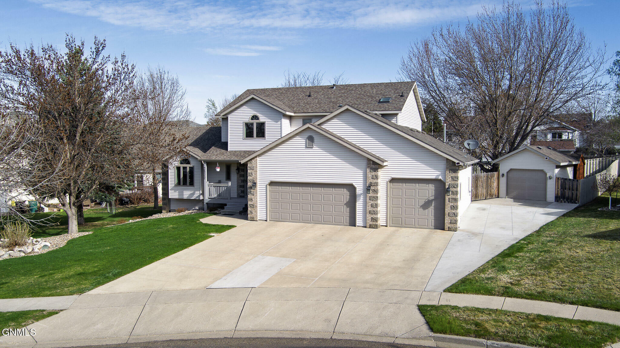 2522 Sharps Place  Bismarck ND 58503 photo