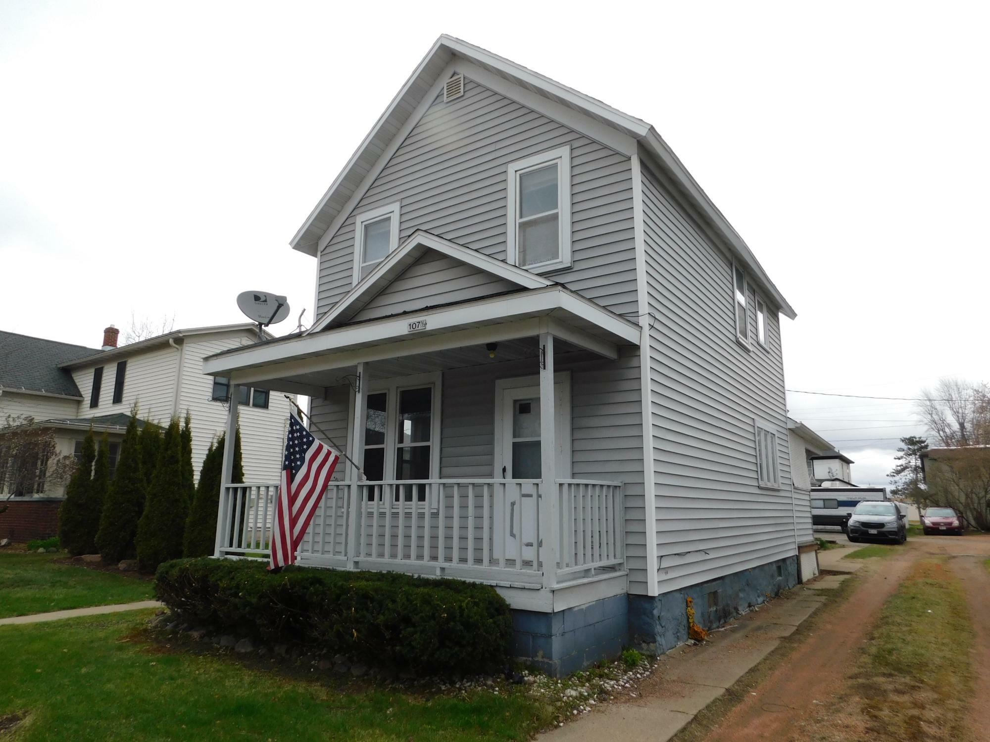 Property Photo: 107 1/2 Polk St WI 54452