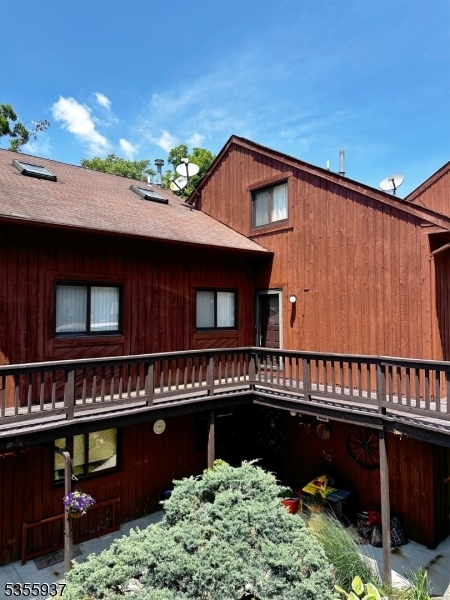 5 Powderhorn Ct 8  Vernon Twp. NJ 07462 photo
