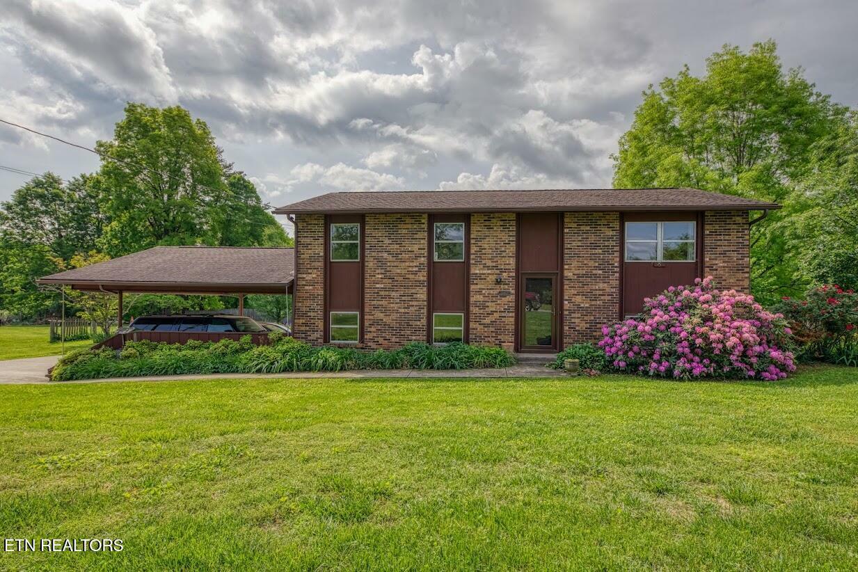 Property Photo: 7808 Queensbury Drive TN 37919