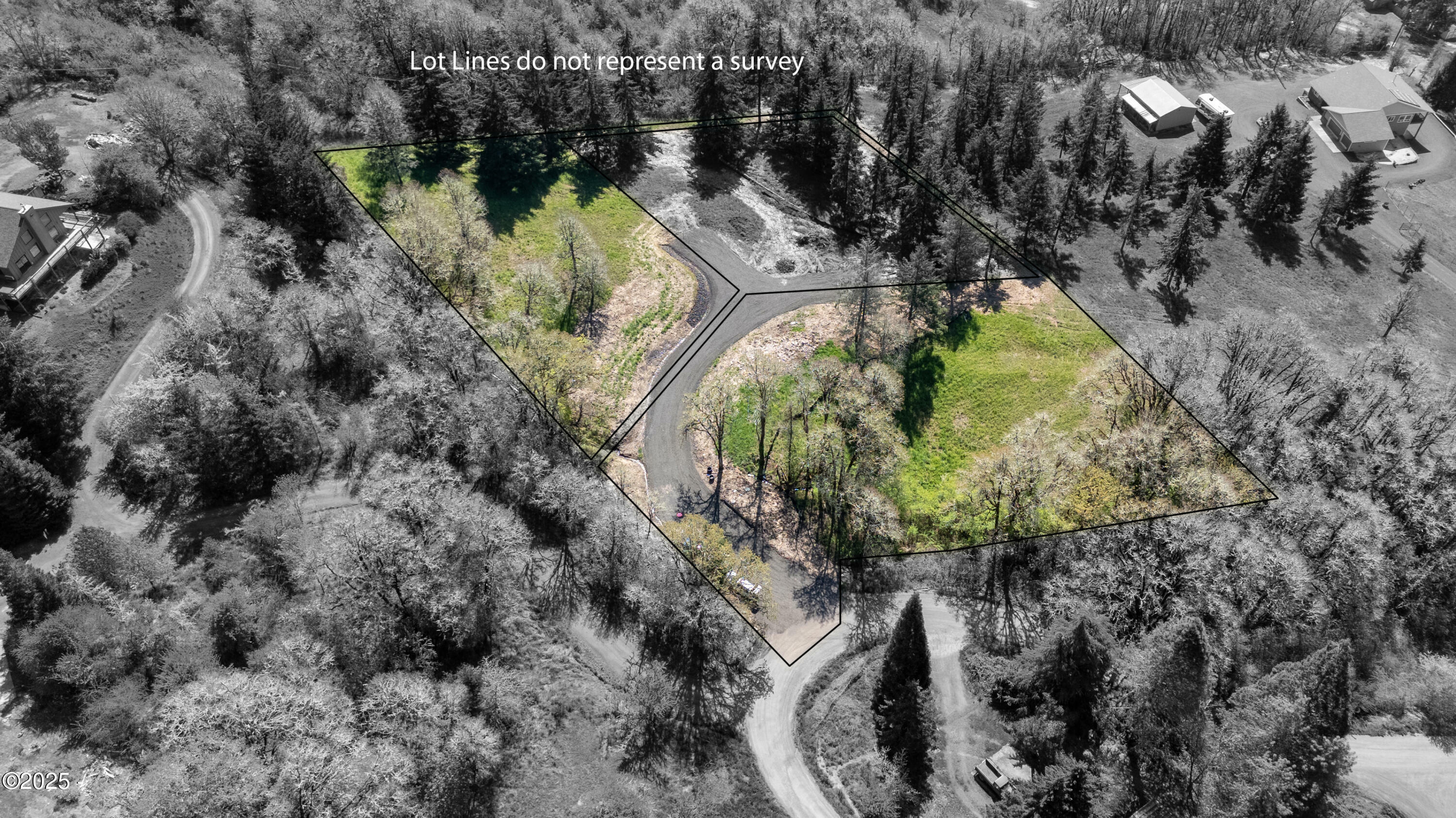 Property Photo: 1200 NE Center Street Lots 1-4 OR 97378