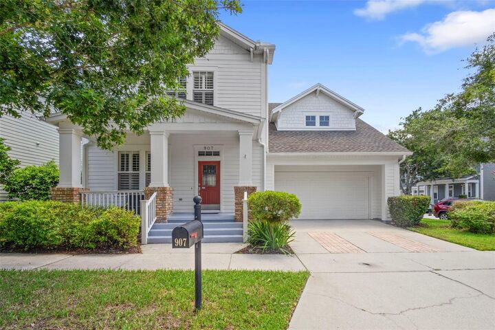 Property Photo:  907 Pawstand Road  FL 34747 