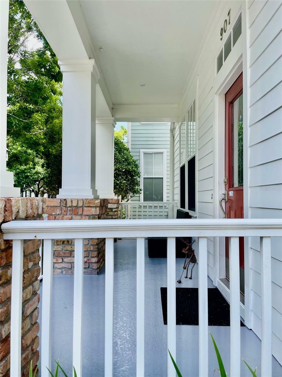 Property Photo: 907 Pawstand Road FL 34747