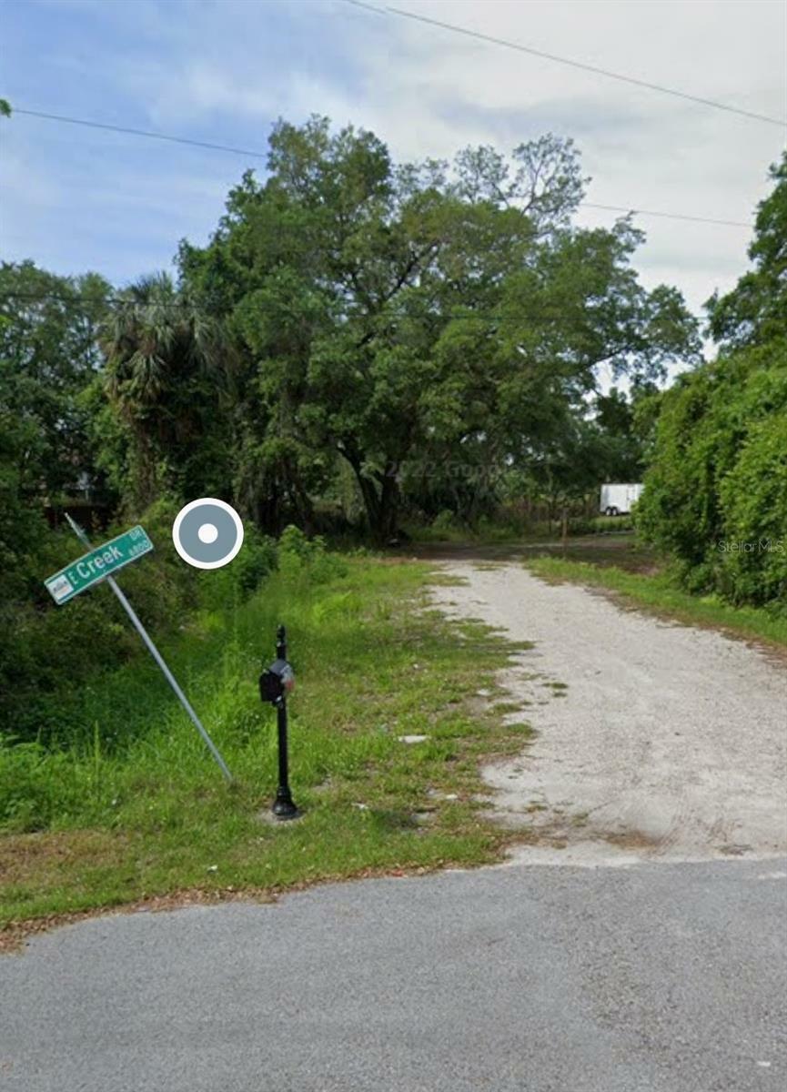 Property Photo: 6750 Creek Drive E FL 33615