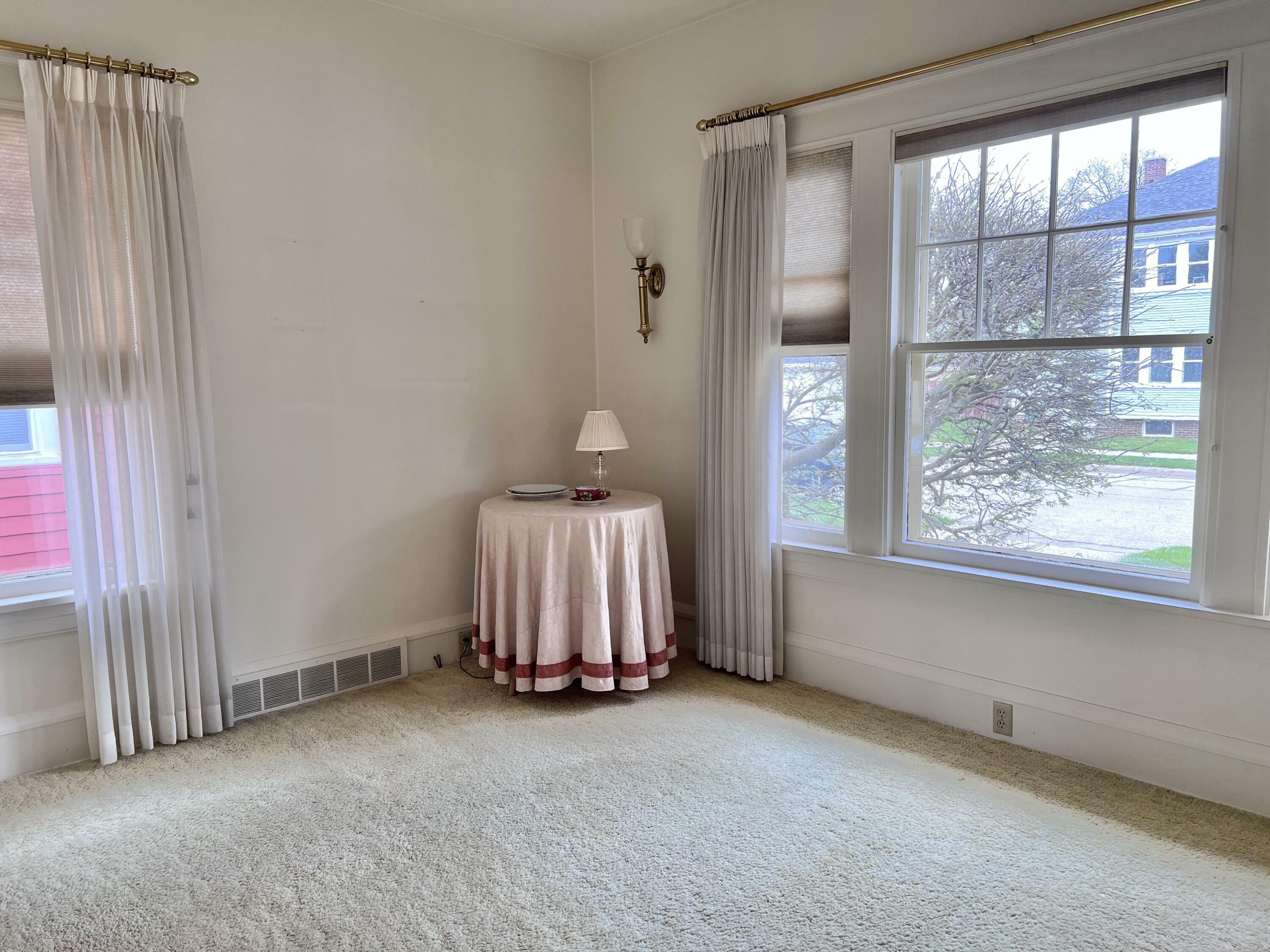 Property Photo: 622 Belmont Ave WI 53405
