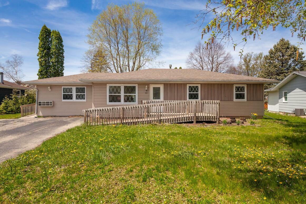 Property Photo: 816 Florence St WI 53538