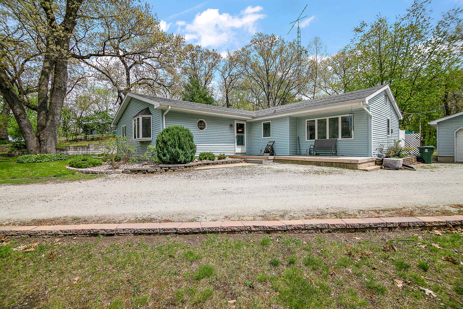 4618 W Hilltop Drive  Kankakee IL 60901 photo
