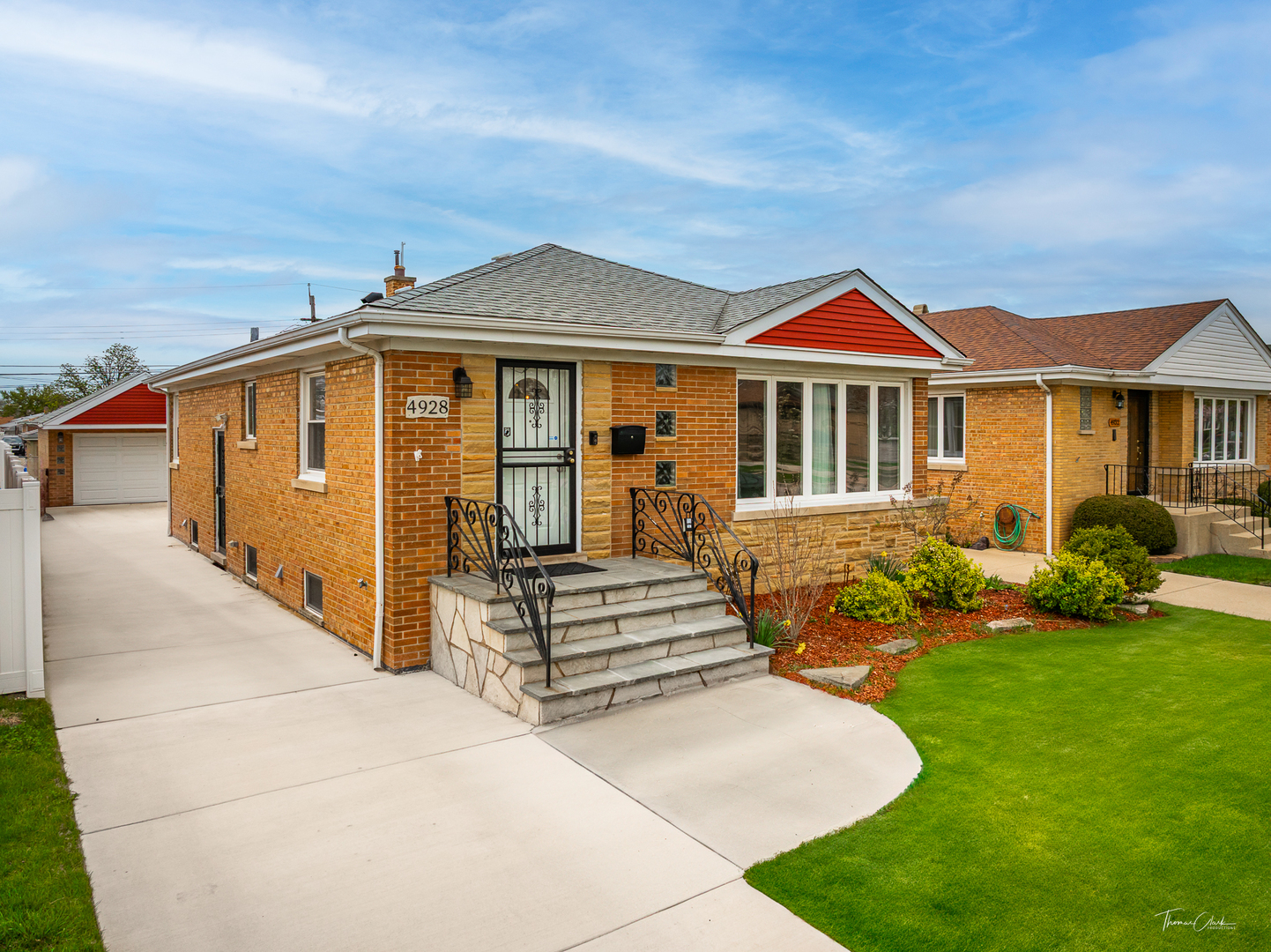 Property Photo: 4928 N Sayre Avenue IL 60656