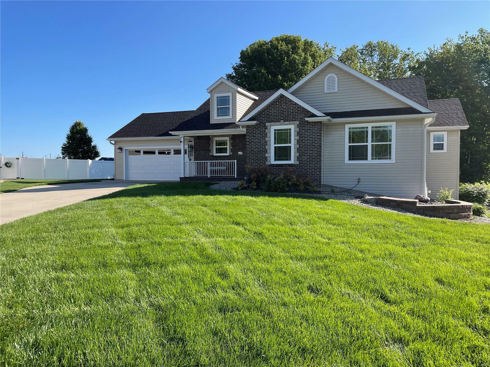 Property Photo: 6413 Winter Court IL 62035
