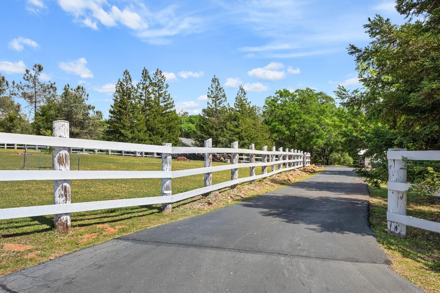 Property Photo: 1731 Starbuck Road CA 95672
