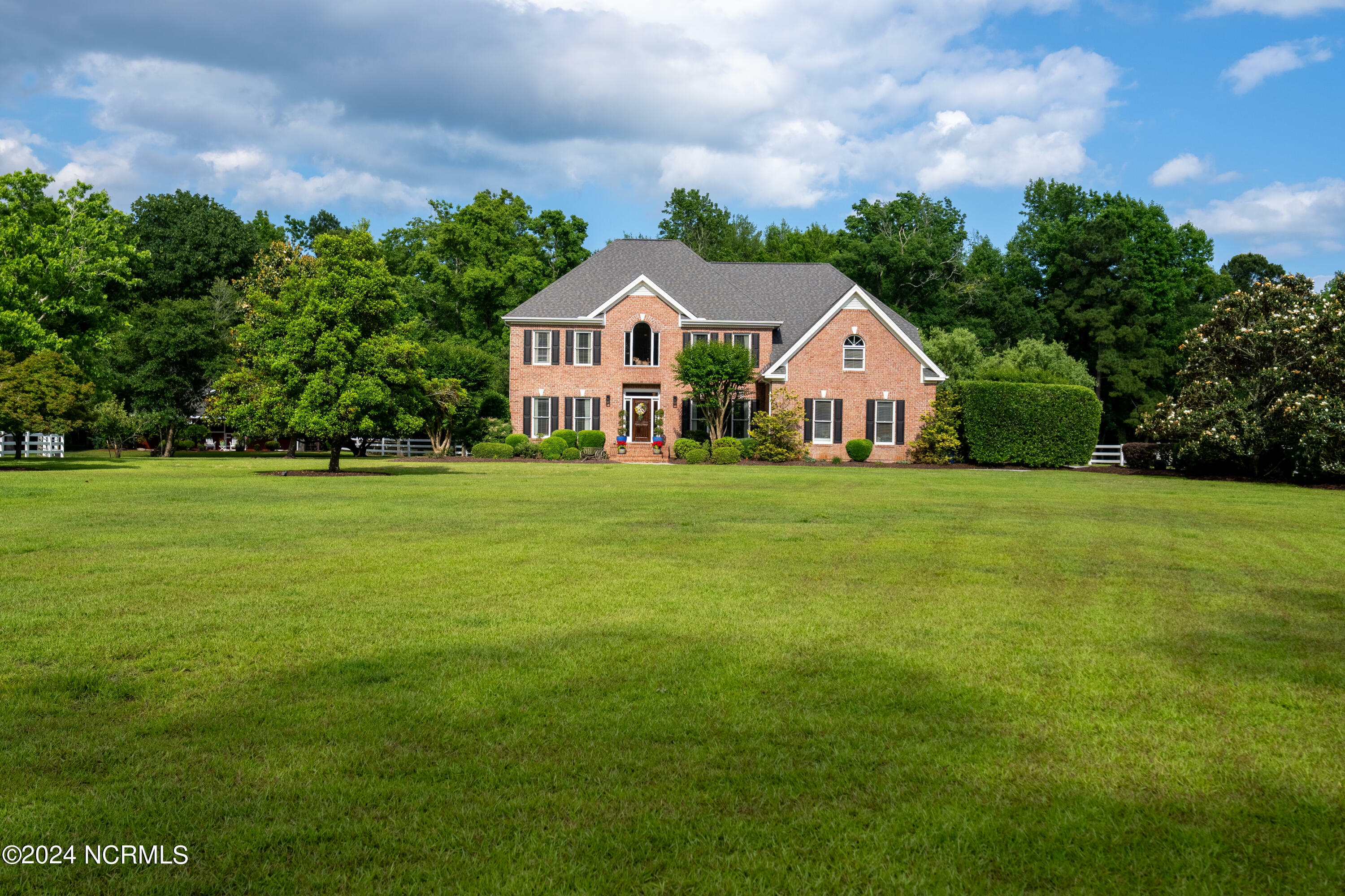 Property Photo: 390 Whitebridge Road NC 28443
