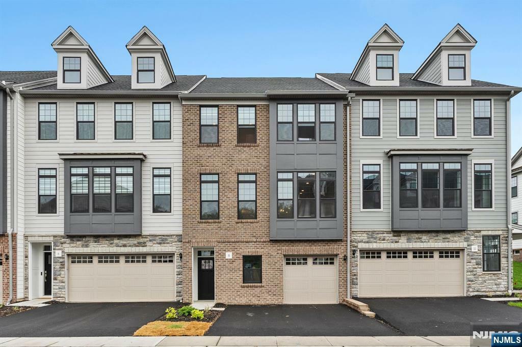 Property Photo: 8 Cinnamon Drive NJ 07458