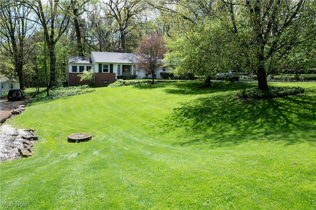 Property Photo: 1111 Mansell Drive OH 44505