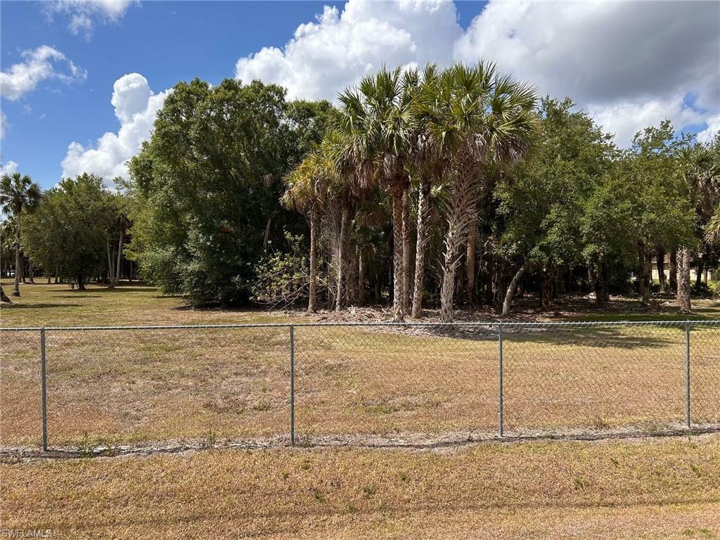 Property Photo: 38xx 24th Ave SE FL 34117