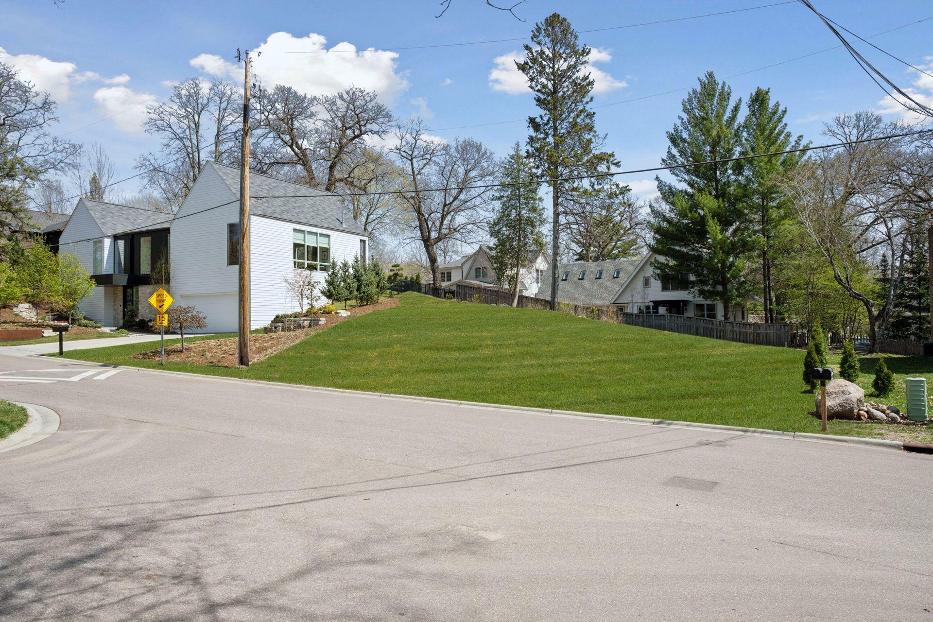 Property Photo: 1052 E Circle Drive MN 55391