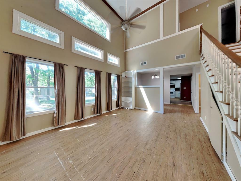 Property Photo: 5729 Wilson Road TX 76140