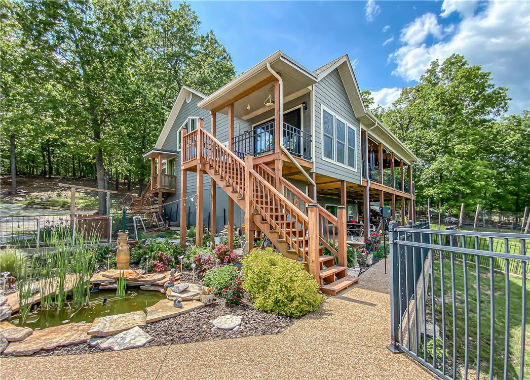 Property Photo: 139 North Point Drive AR 72687