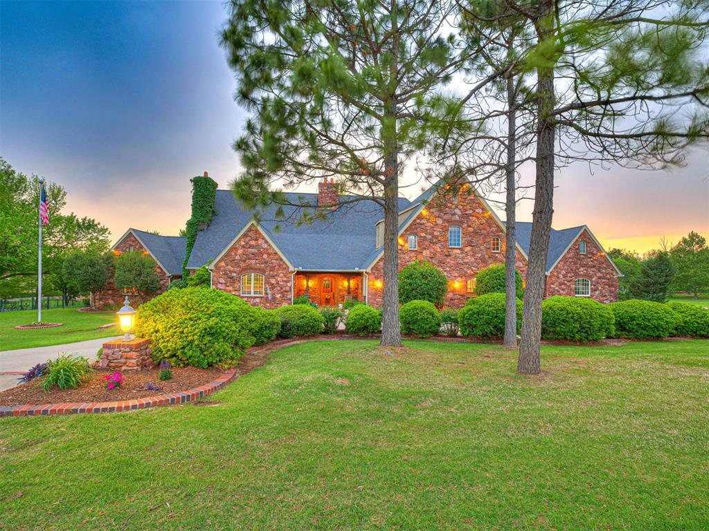 Property Photo: 3812 Ridgeline Drive OK 73072