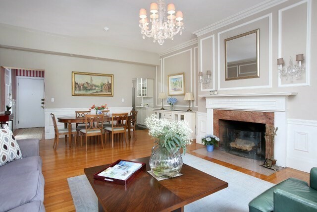 Property Photo: 164 Beacon St 2 MA 02116