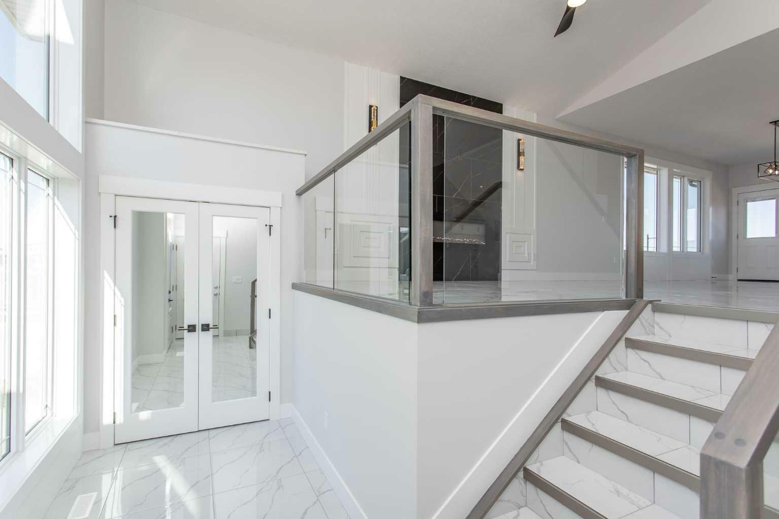 Property Photo: 54 Tenhove Street AB T4P 0Z1