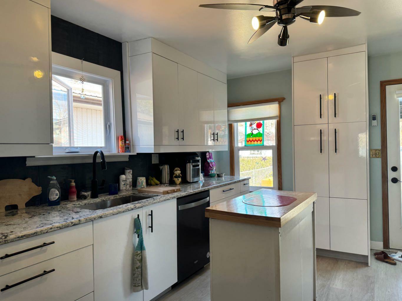 Property Photo: 524 5 Street E AB T0J 0Y3
