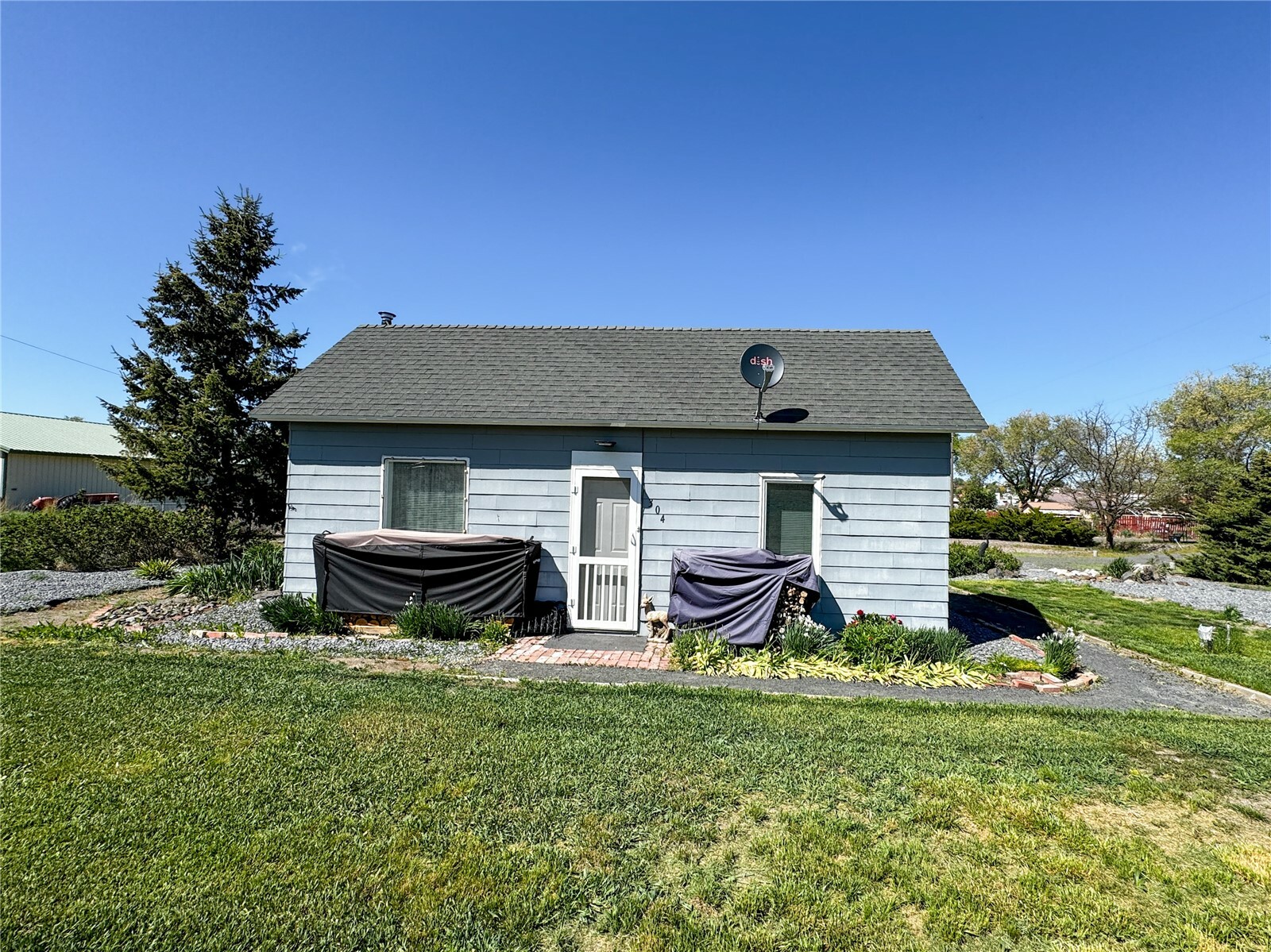 Property Photo: 304 Ws 1st Street WA 99341