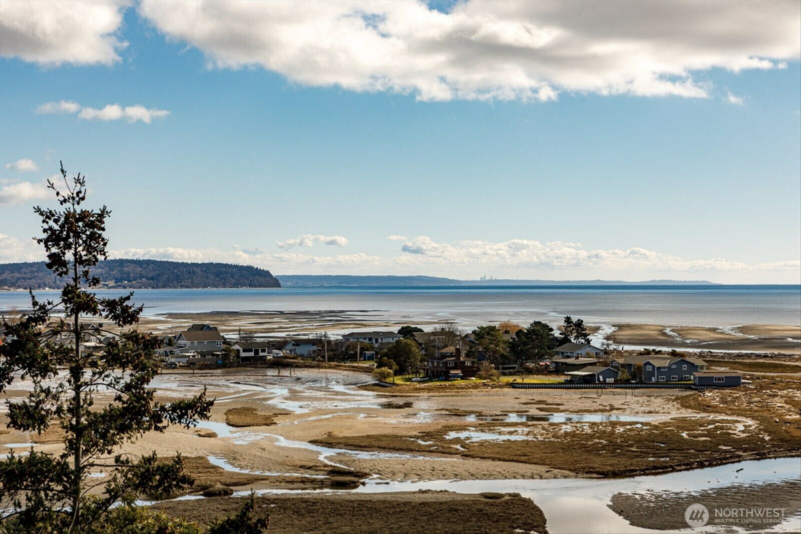 Property Photo: 2386 Soundview Drive WA 98260
