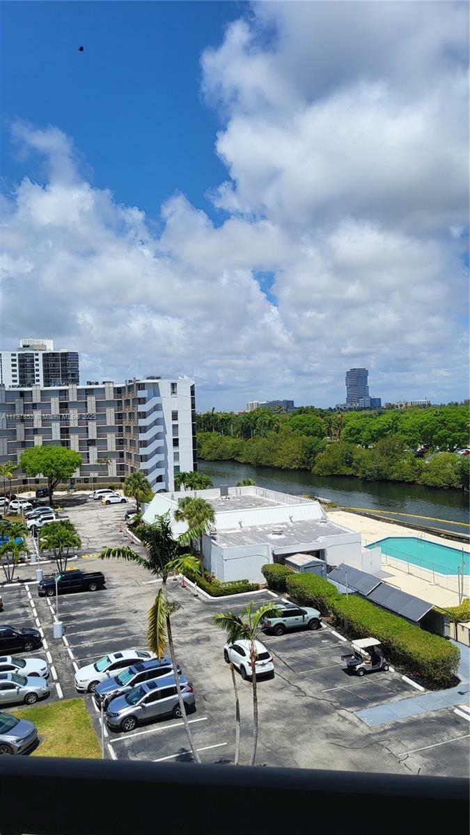 Property Photo: 3475 N Country Club Dr 614 FL 33180