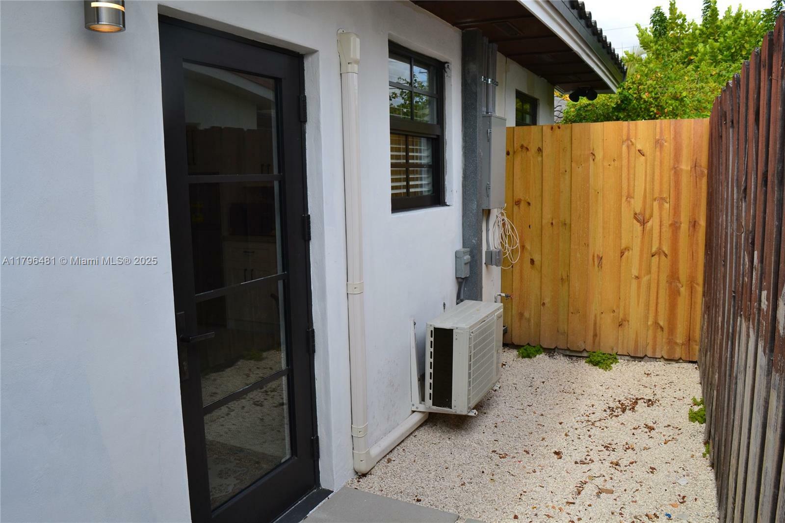 Property Photo: 3220 SW 93rd Pl A FL 33165