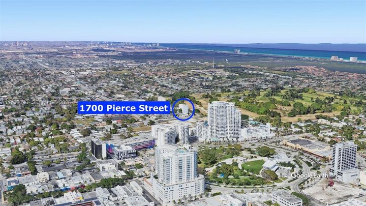 Property Photo:  1700 Pierce St 202  FL 33020 