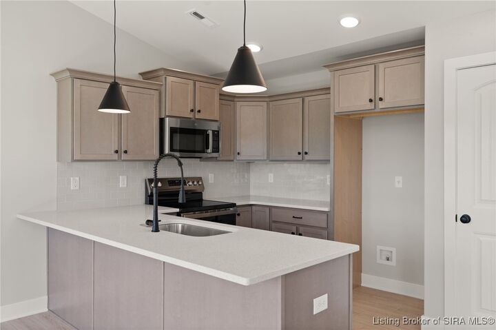 Property Photo:  5110 Woodstone Circle Lot 157  IN 47130