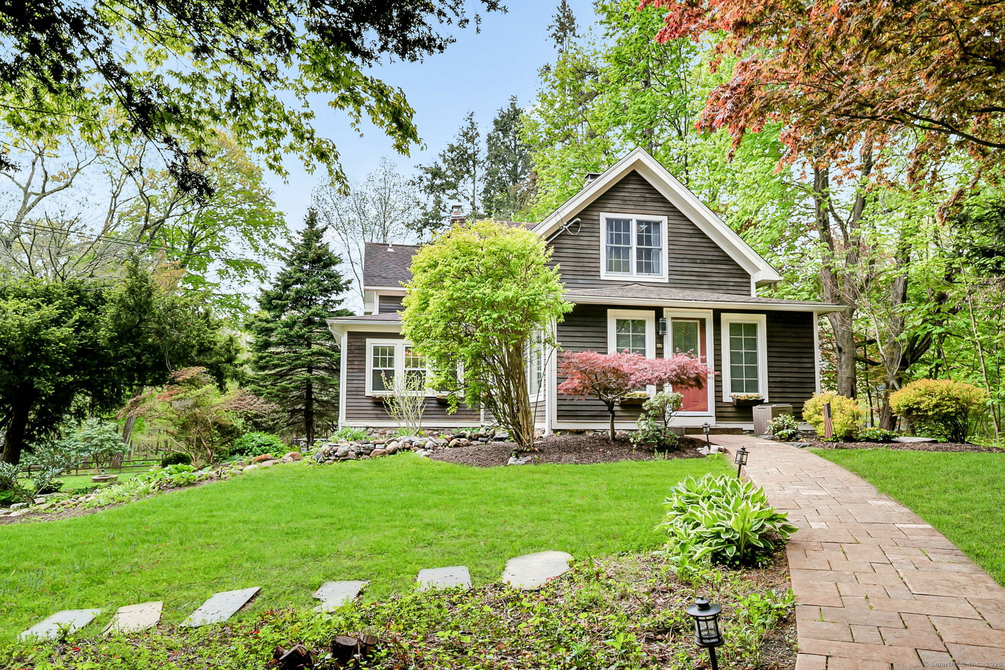 Property Photo: 86 Rimmon Road CT 06525