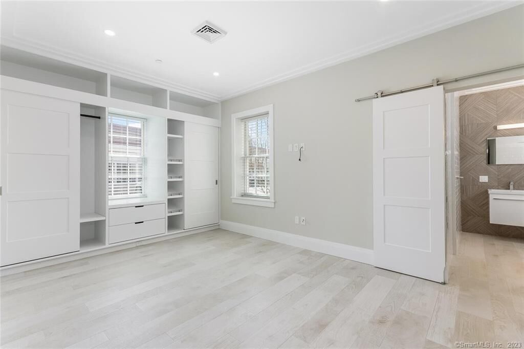 Property Photo: 1990 Bronson Road 3 CT 06824