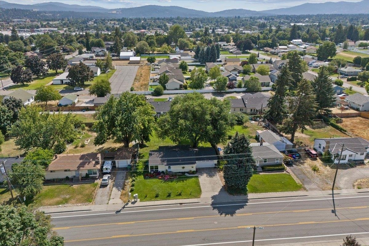 Property Photo: 14926 E Broadway Ave WA 99216
