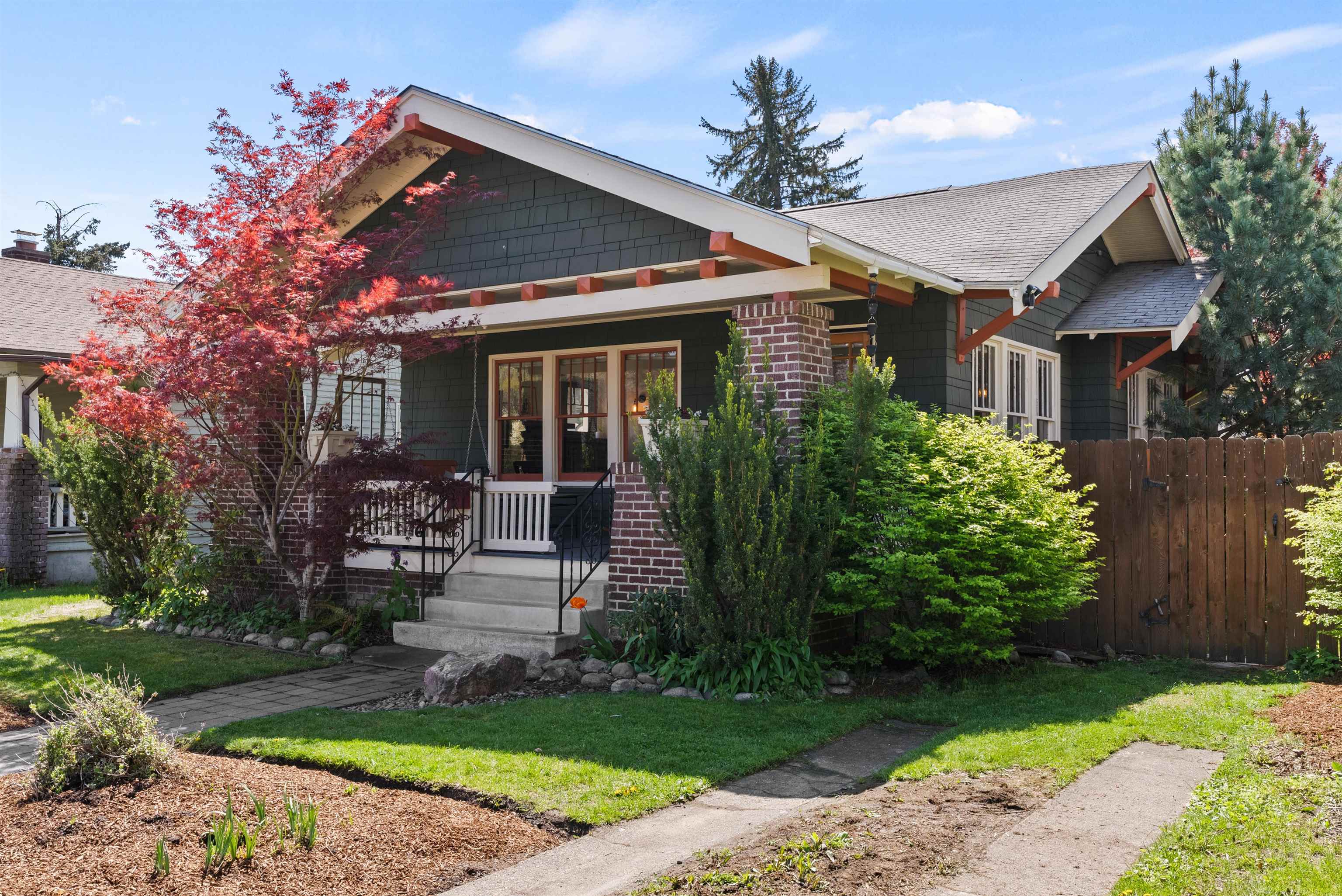 2415 W Maxwell Ave  Spokane WA 99201 photo