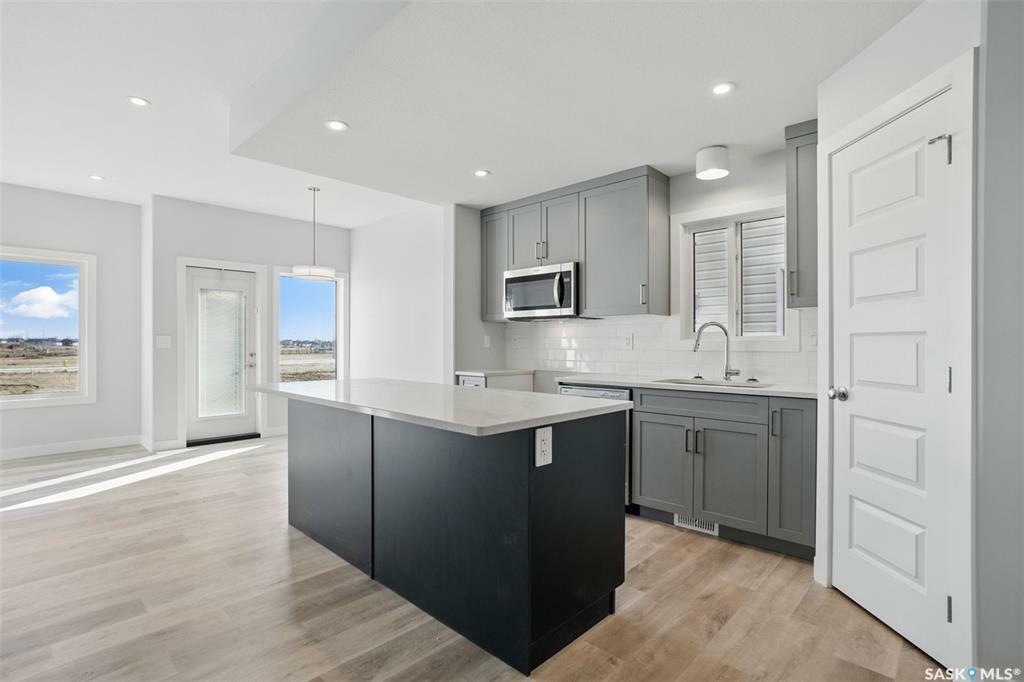 Property Photo: 234 Antonini Court SK S7L 7P2
