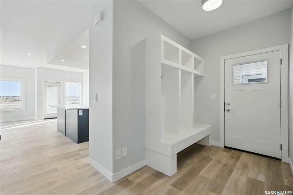 Property Photo: 214 Antonini Court SK S7L 7P3