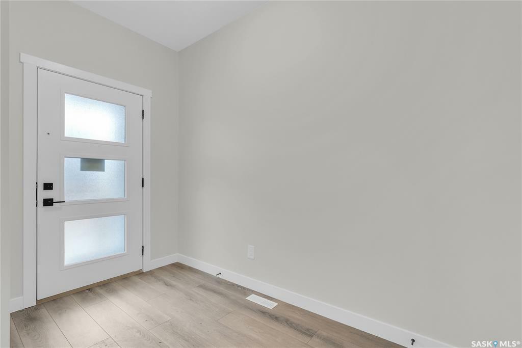 Property Photo: 206 Leskiw Lane SK S7V 0G5