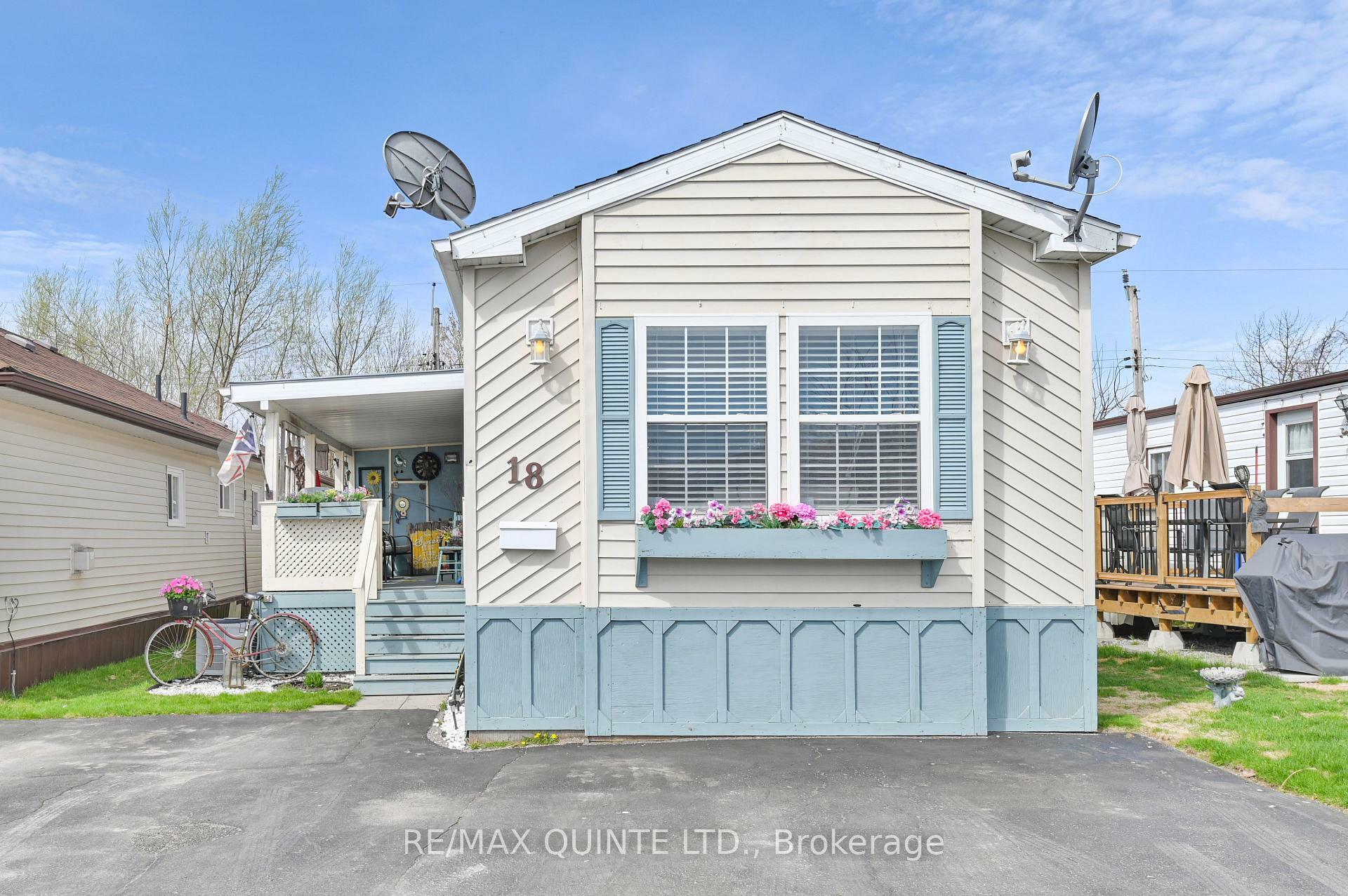 311 Dundas Street E 18  Quinte West ON K8V 1M1 photo