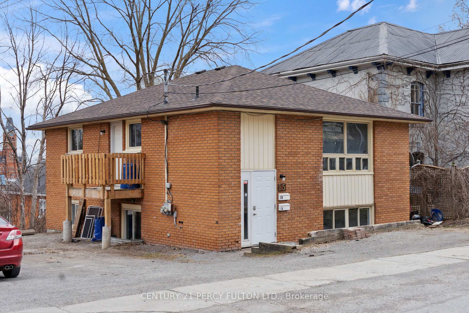 Property Photo: 15 Isabel Street E ON K8P 3N4