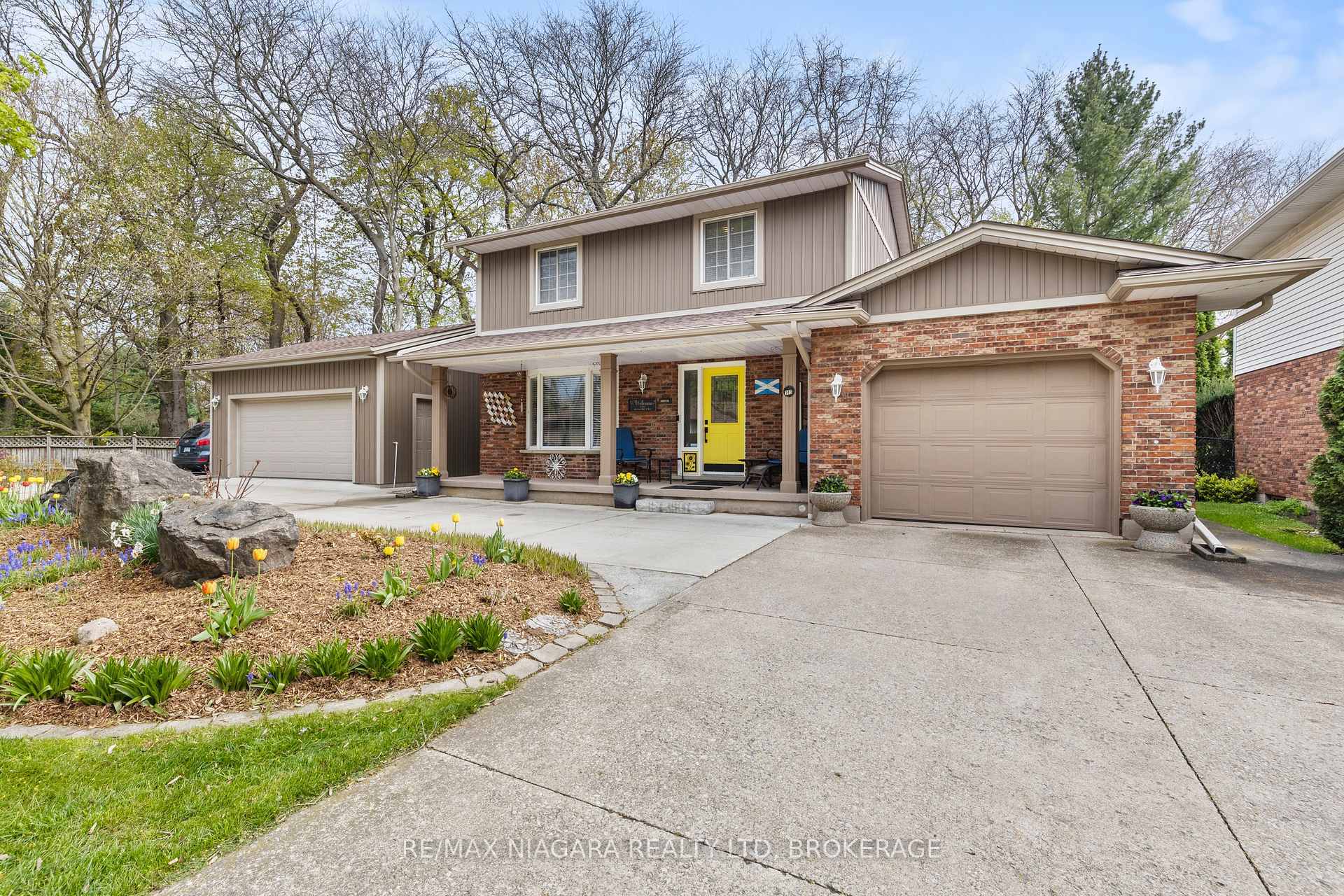 Property Photo: 143 Welland Road ON L0S 1E4