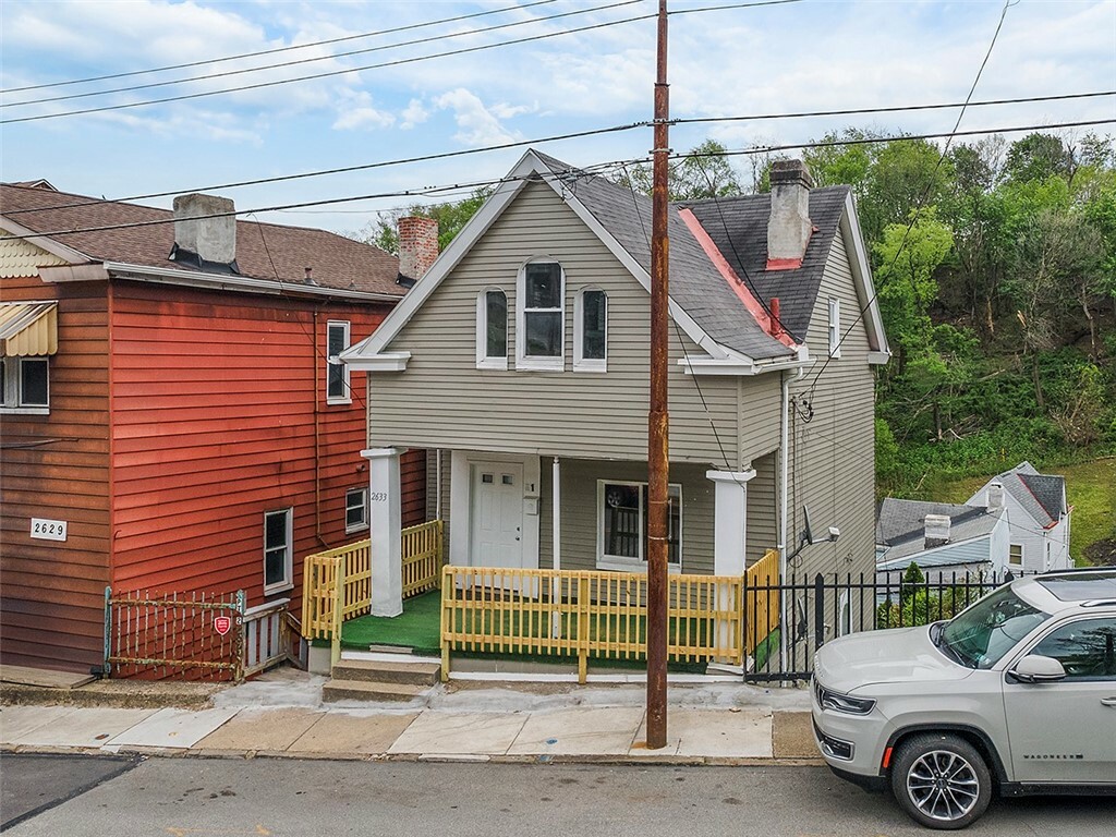 Property Photo: 2633 S 18th St PA 15210