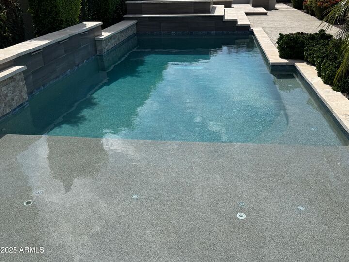 Property Photo:  2735 E Kingbird Drive  AZ 85297 