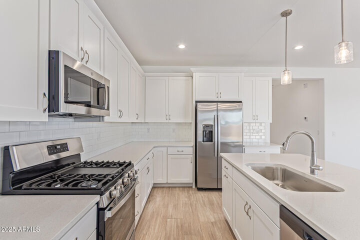 Property Photo:  5405 W Manzanita Drive  AZ 85302 
